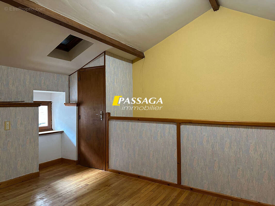 Maison à SEVERAC-LE-CHATEAU