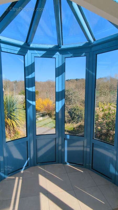 Maison à TREDREZ-LOCQUEMEAU