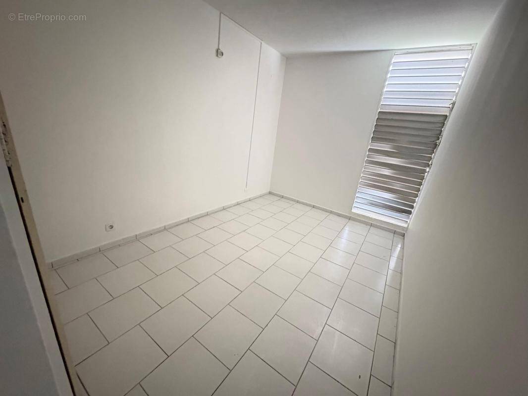 Appartement à LES ABYMES