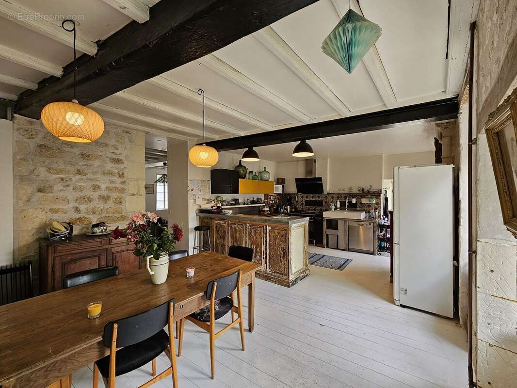 Maison à SAINTES