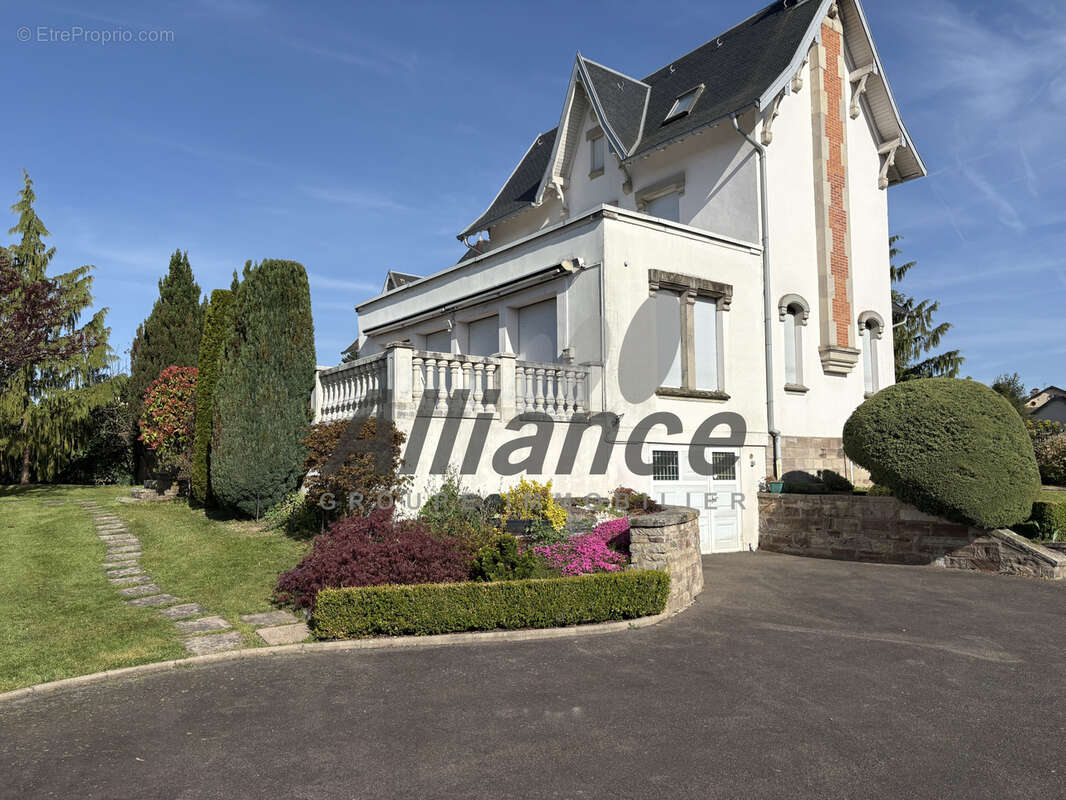 Maison à LUXEUIL-LES-BAINS