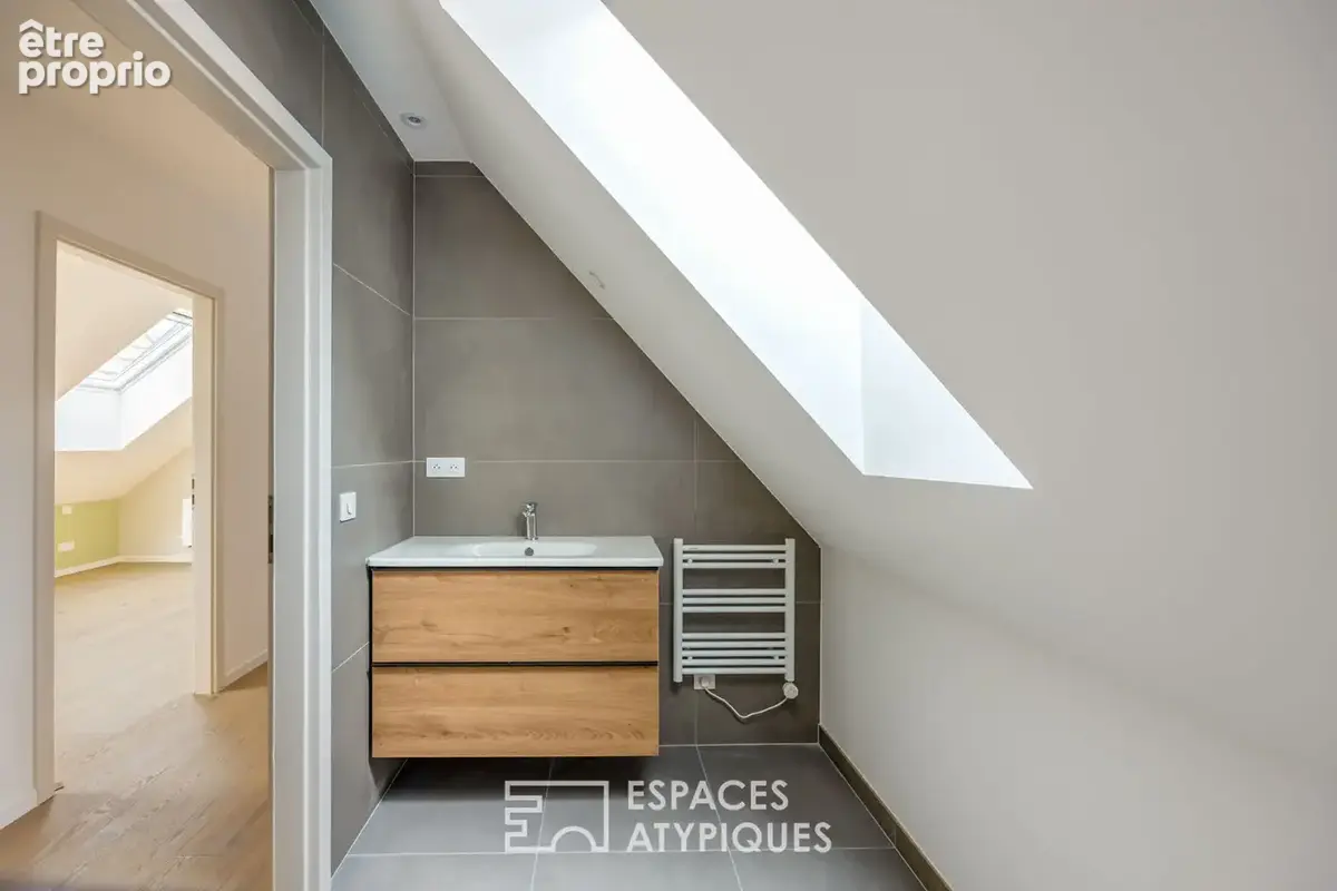 Loft contemporain en duplex et sa terrasse dans une ancienne friche industrielle - photo 10