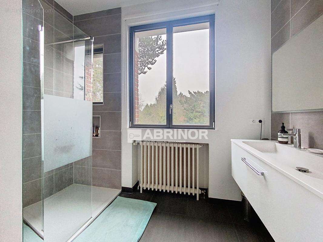 Maison à MARCQ-EN-BAROEUL