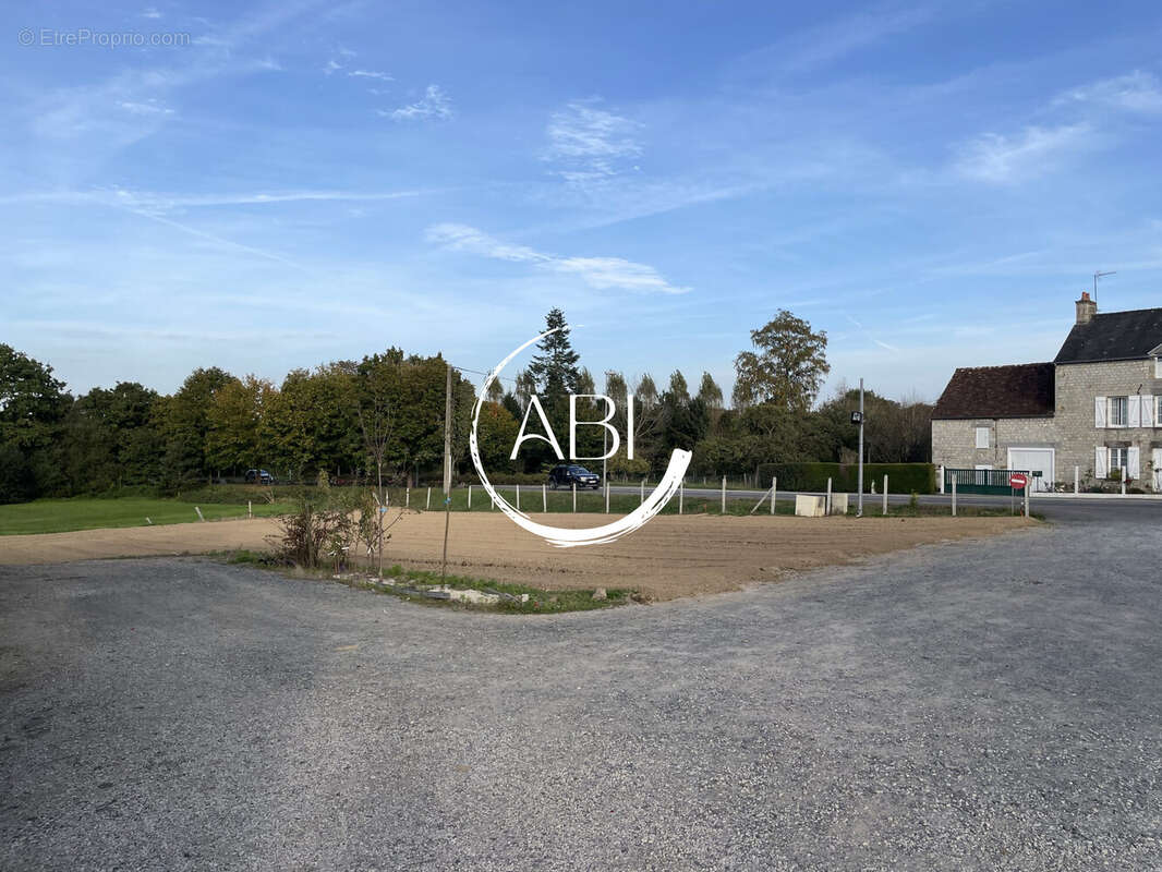 Commerce à LA FERTE-MACE