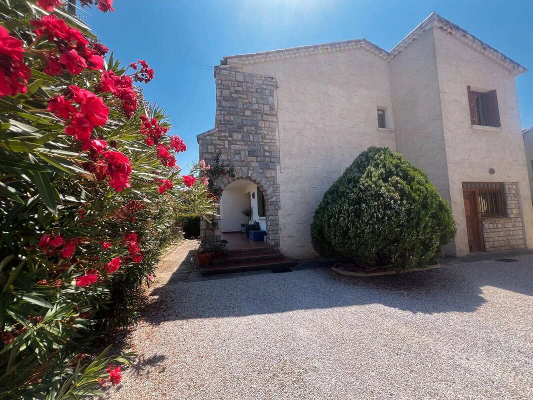 Photo Maison à Limoux au prix de 249 000€