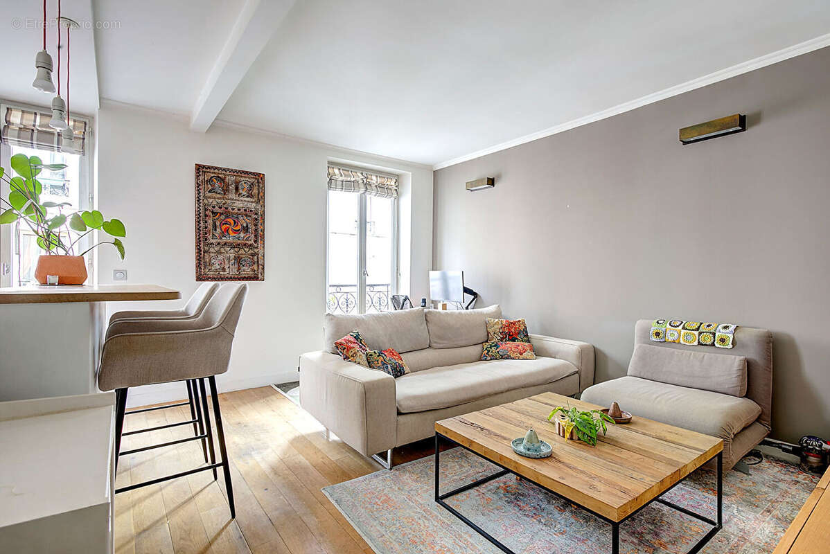 Appartement à PARIS-18E