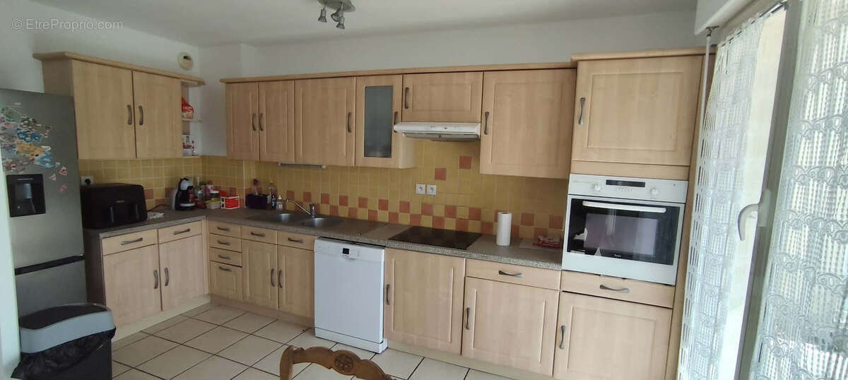Appartement T4 de 91 m2 avec 3 chambres, Terrasse, Balcon et grand garage de 23.25 m2 - photo 5