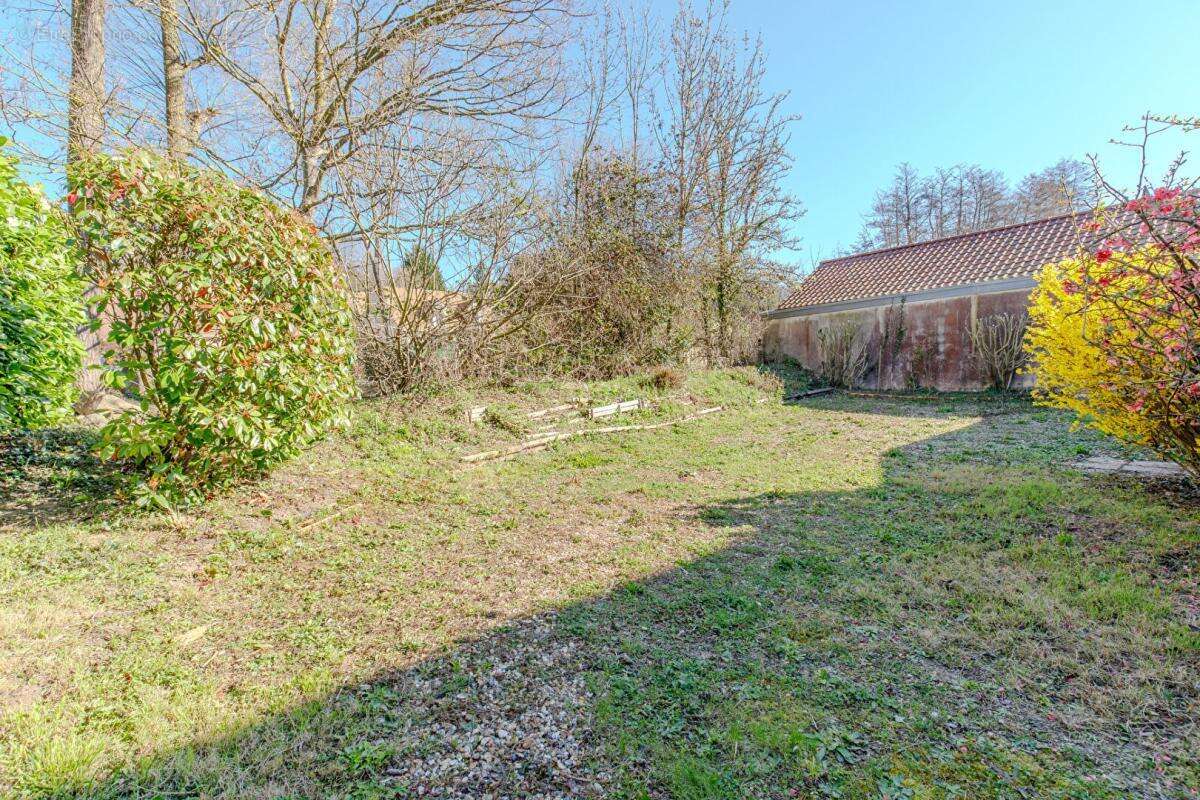Maison à OINVILLE-SUR-MONTCIENT