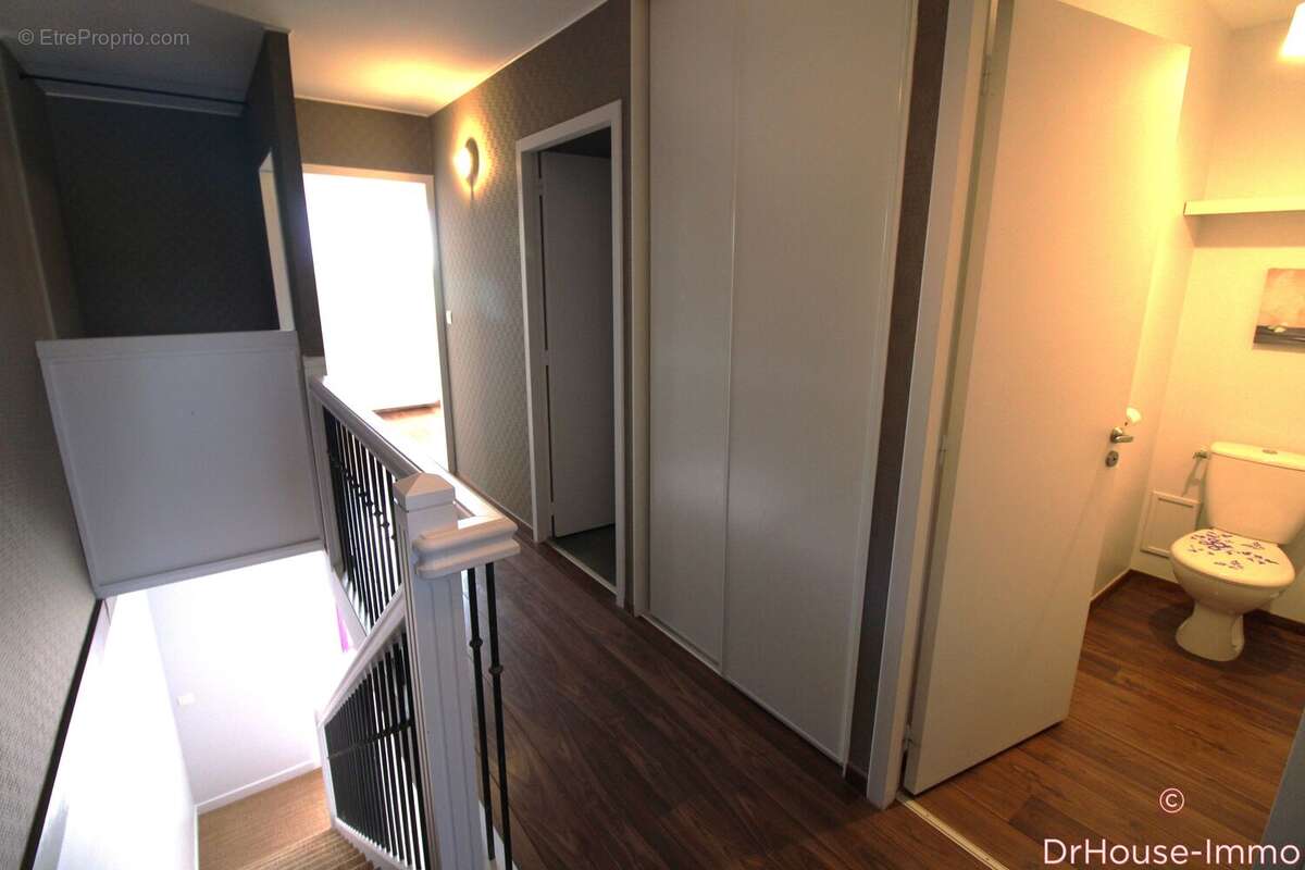 Appartement à FROUZINS