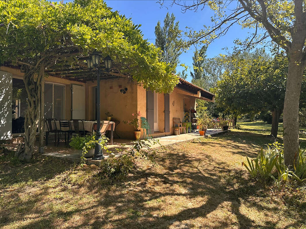Maison à MORIERES-LES-AVIGNON