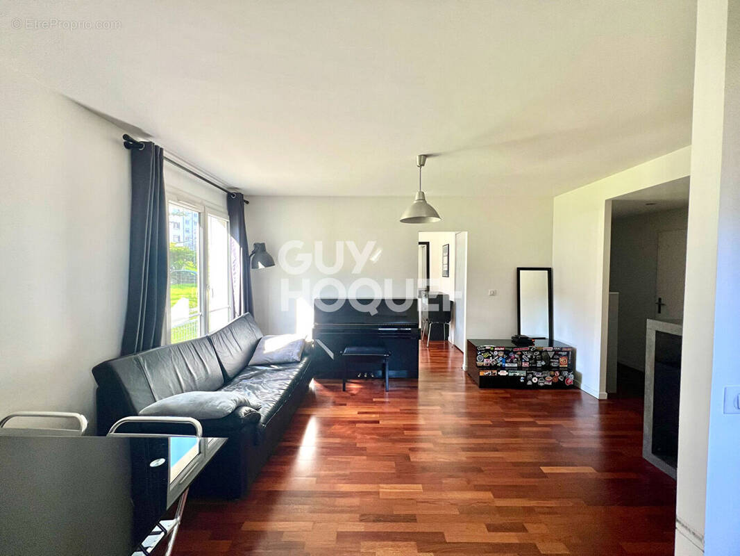 Appartement à BOUGIVAL