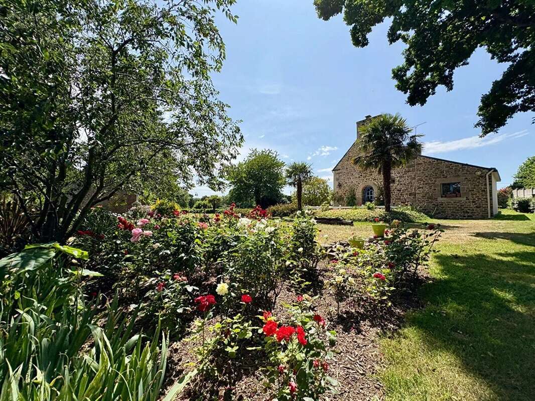 Maison à CHATELAUDREN