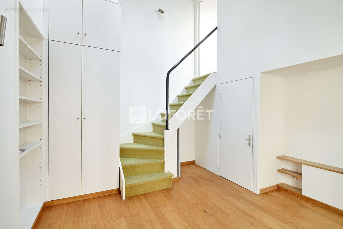 Appartement à PARIS-20E