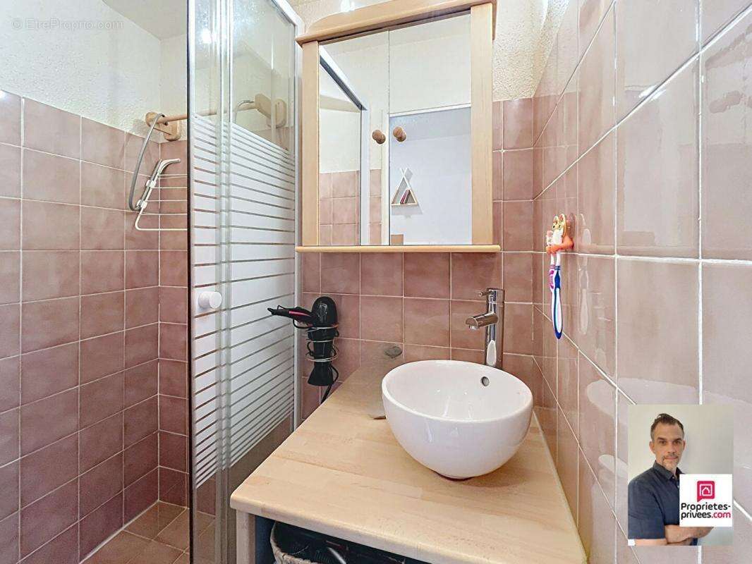 Appartement à ENCHASTRAYES