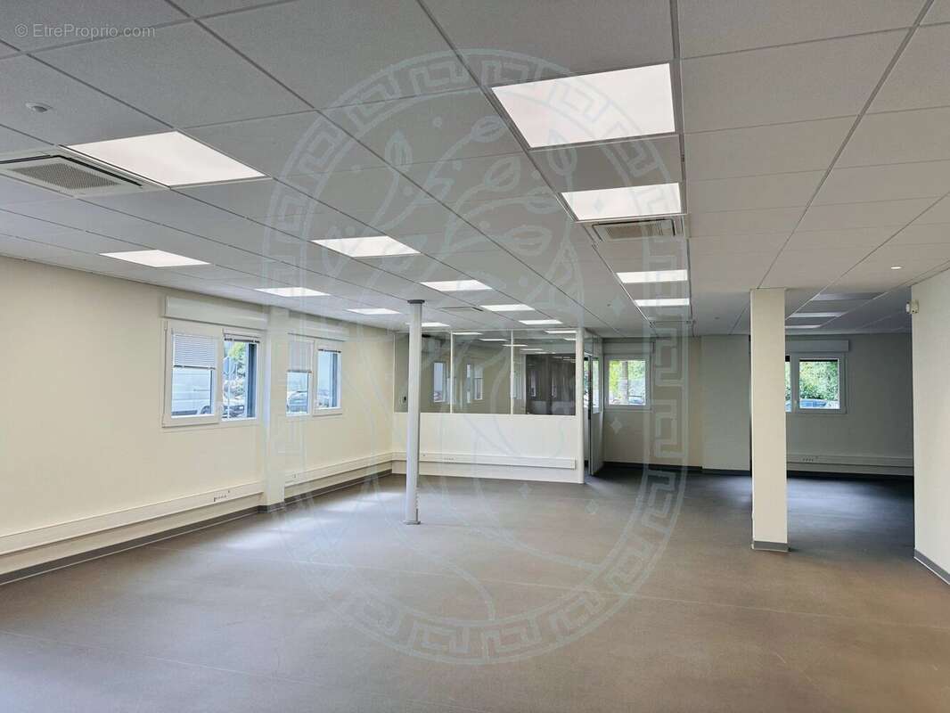 Commerce à ARCHAMPS