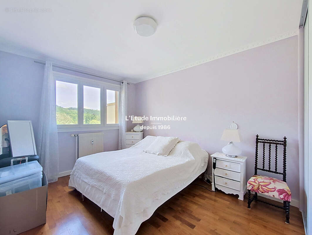 Appartement à FONTAINES-SUR-SAONE