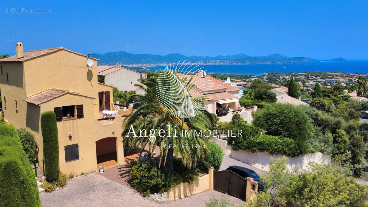 Villa Provençale vue mer - Saint AYGULF - photo 2