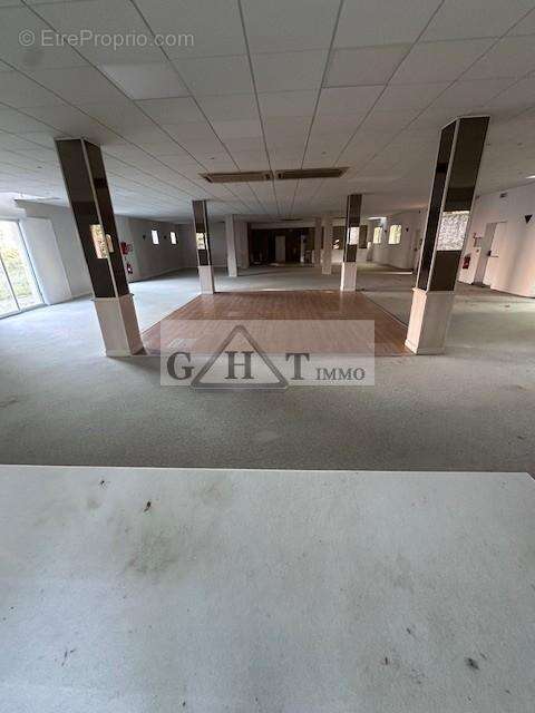 Marolles en brie batiment independant de 850 m² terrain exploitable - photo 4