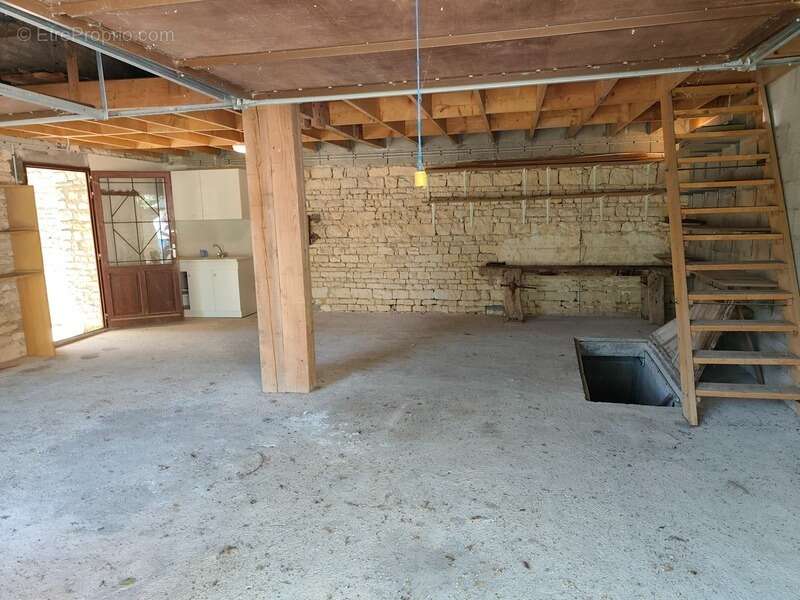Maison à HIERSAC