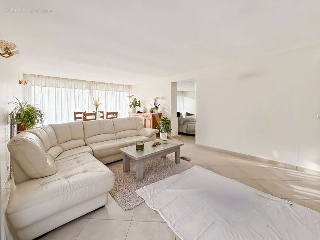 Maison à JANVILLE-SUR-JUINE