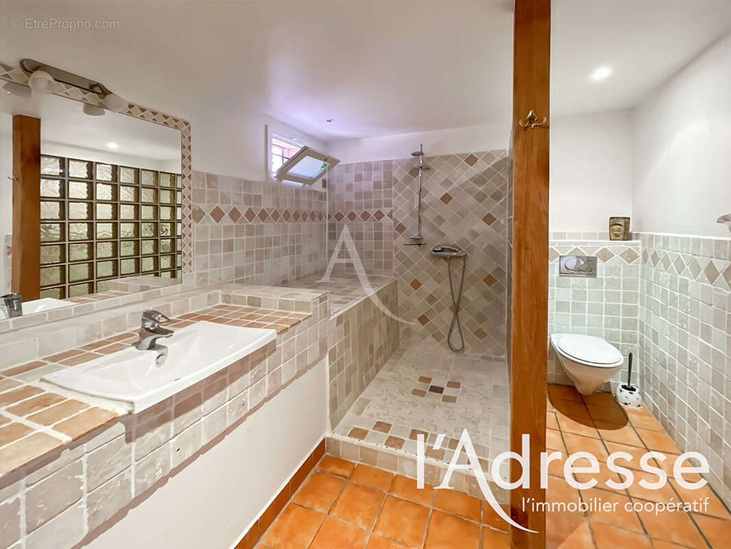 Maison La Cadière D'Azur - 6 pièces - 210 m2 - photo 17