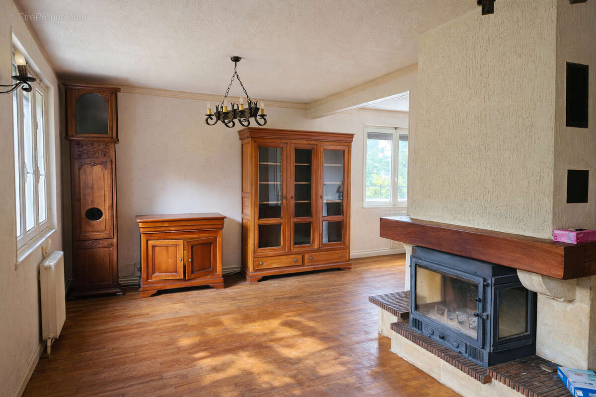 Maison 136 m² - 5 chambres - jardin - sous-sol - rouen mont gargan - photo 2