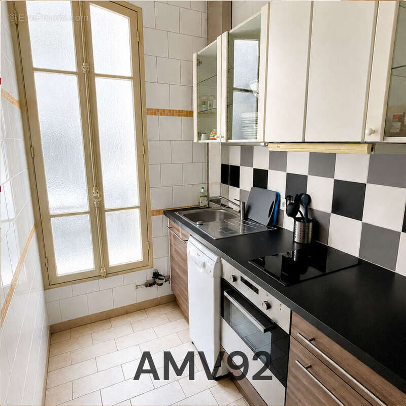 Appartement à LA GARENNE-COLOMBES