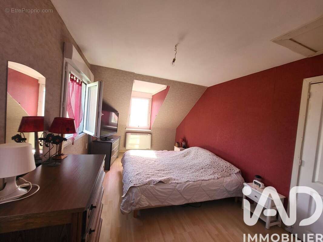 Maison 125 m² à Roncenay  - photo 9