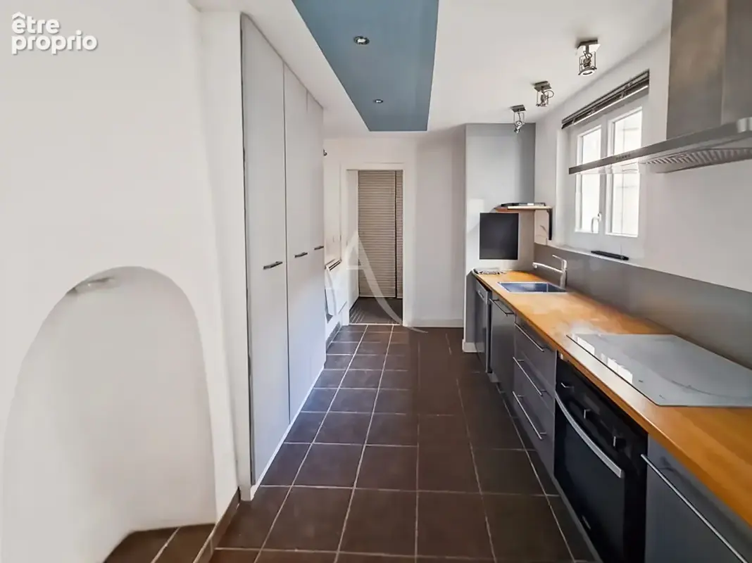 Appartement de charme au RDC de 47 m² avec dépendance et cave voûtée rénovée - Centre-ville d'Arpajon - photo 4