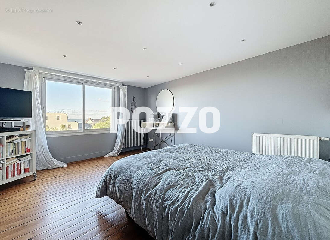 Maison à DONVILLE-LES-BAINS