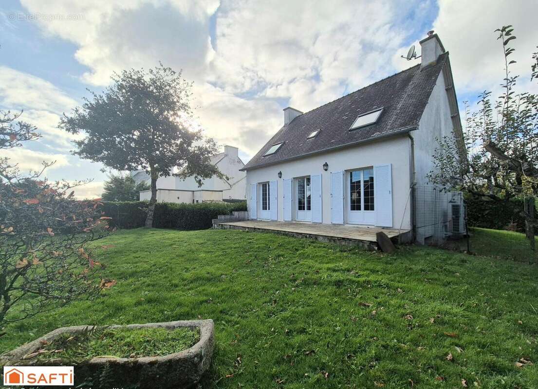 Photo 2 - Maison à LANDIVISIAU
