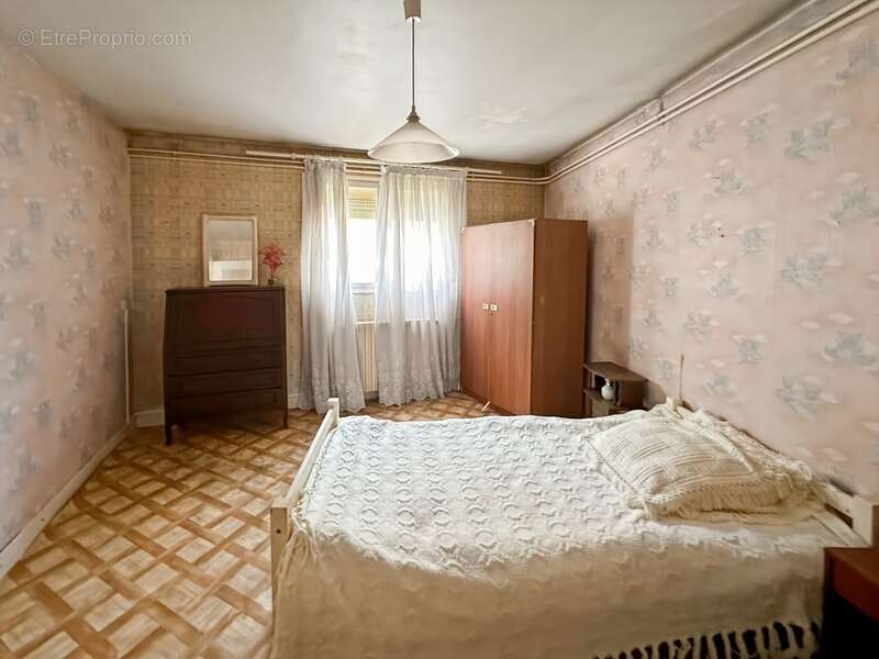Maison à vendre 6 pièces EAUZE (32) - 140 m2 de surface habitable - Terrain 302 m2 - Possibilité de logements locatifs - photo 15