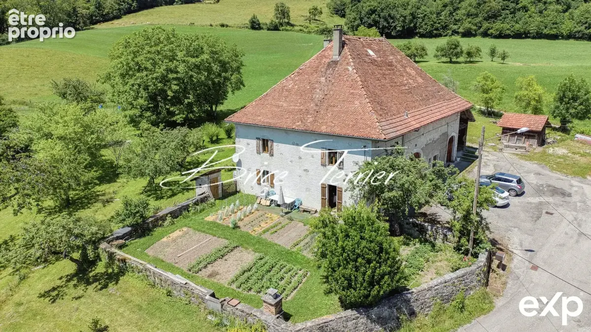 Maison à EVIRES