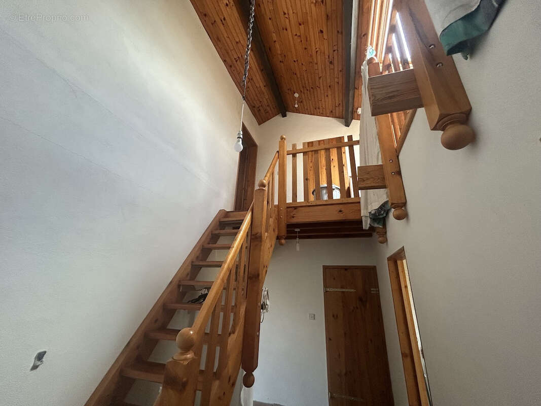 Maison Perigordine avec grange attenant sur 2.9 ha - photo 6