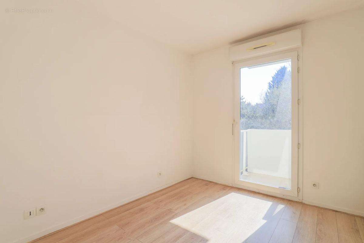 Appartement à LA MADELEINE