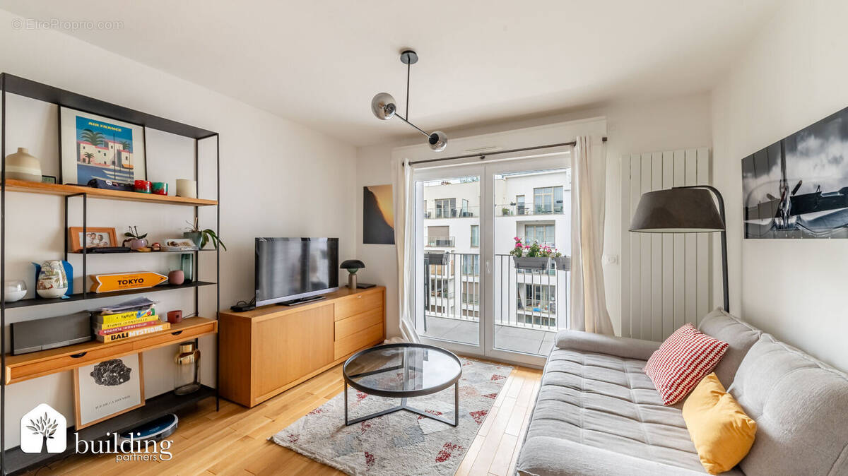 Appartement à COURBEVOIE