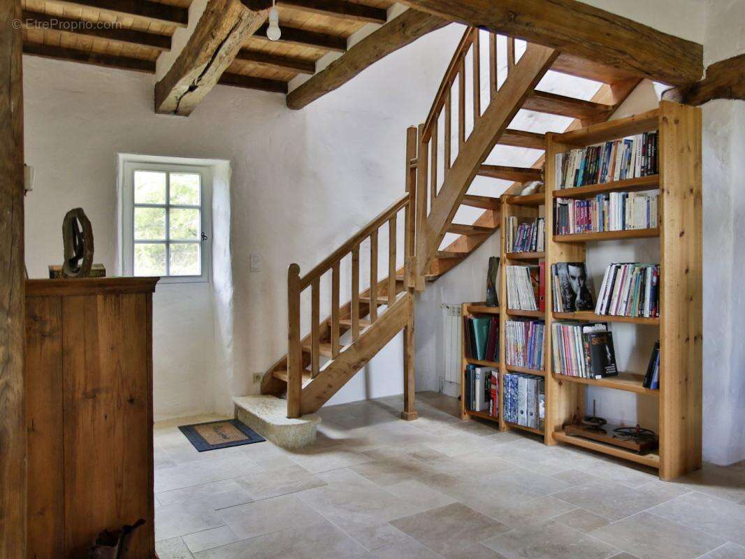 Maison à VIC-FEZENSAC