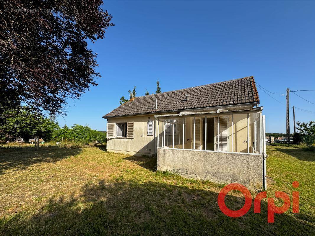Maison à SAULZAIS-LE-POTIER