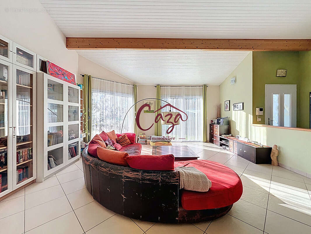 Maison à BLANQUEFORT