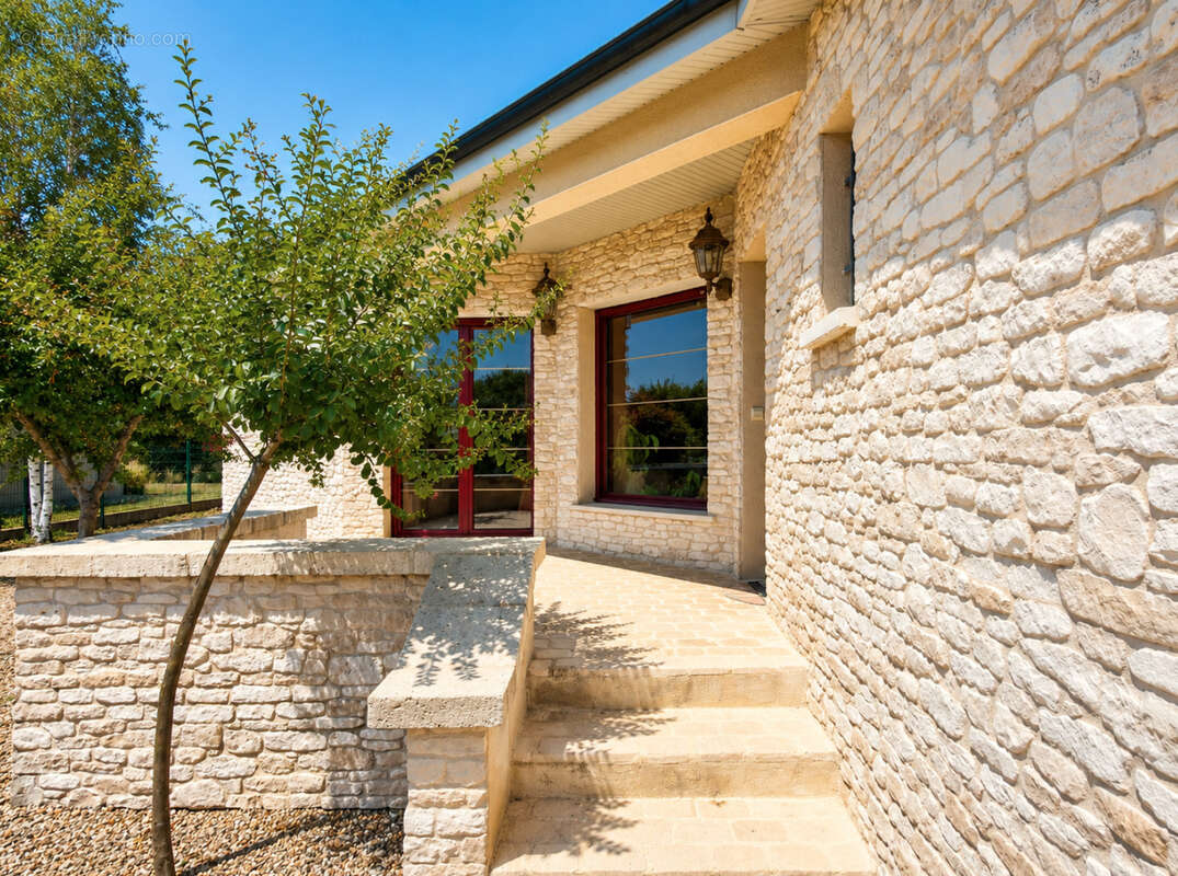 Maison familiale de 150 m2 avec piscine à Bergerac - photo 3