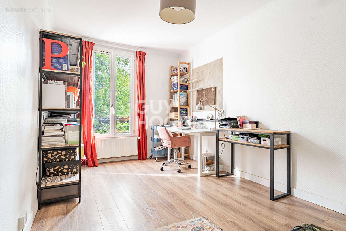 Appartement à ASNIERES-SUR-SEINE