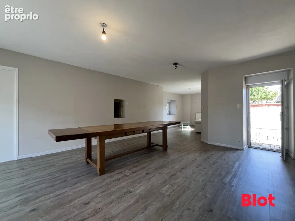 Maison 133 m² à Bain-De-Bretagne  - photo 4