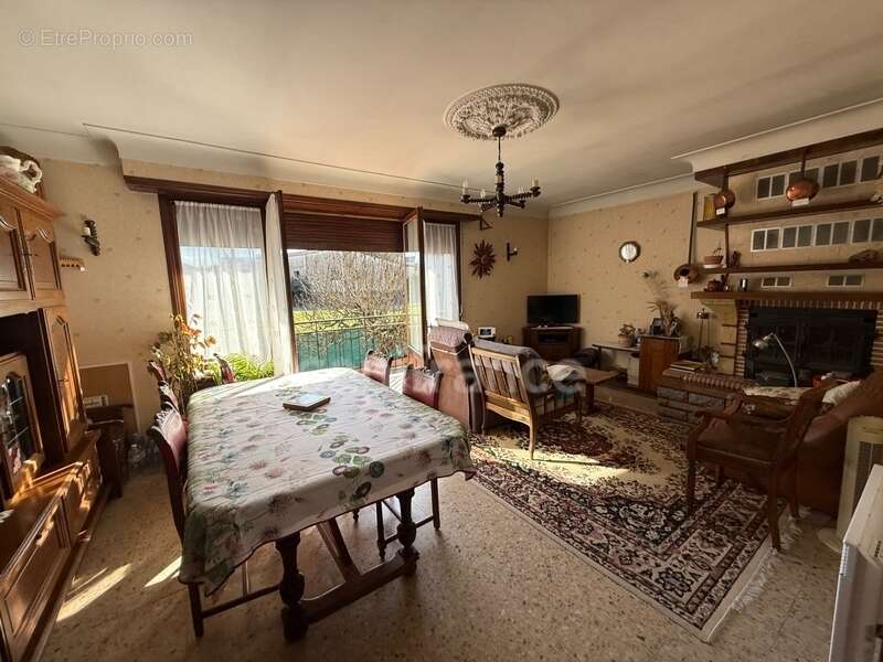 Grande maison de 160 m² avec 2 garages - photo 7