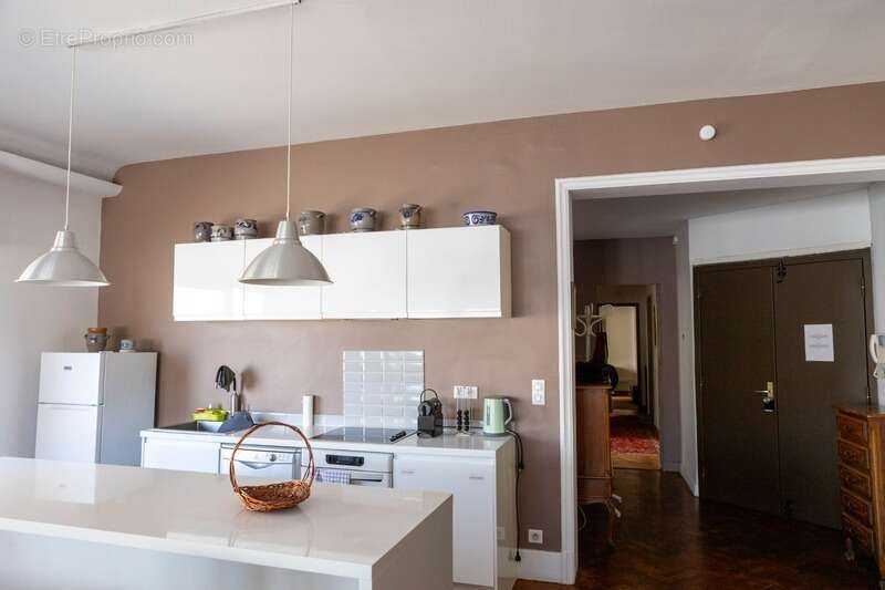 Appartement à MARSEILLE-7E