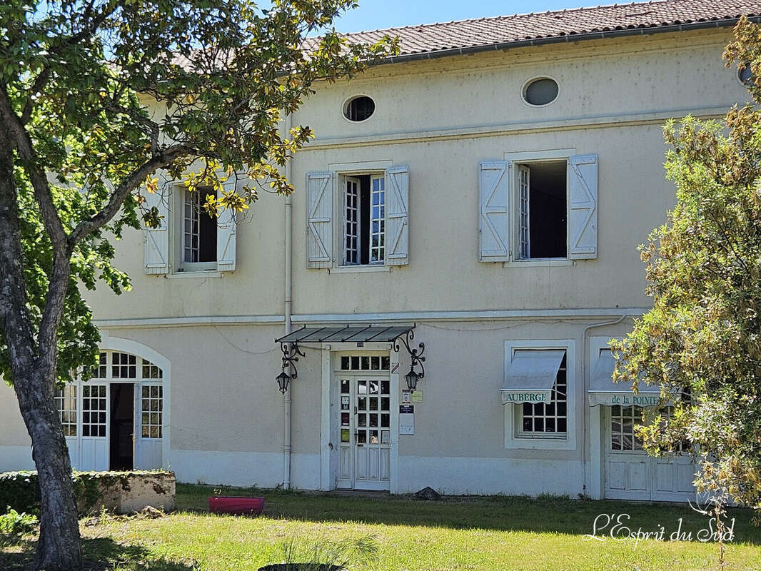 Appartement à SAINT-SULPICE