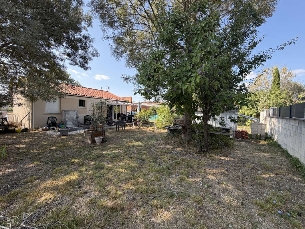 Maison récente T4 sur un terrain clos de 430m2 - photo 7