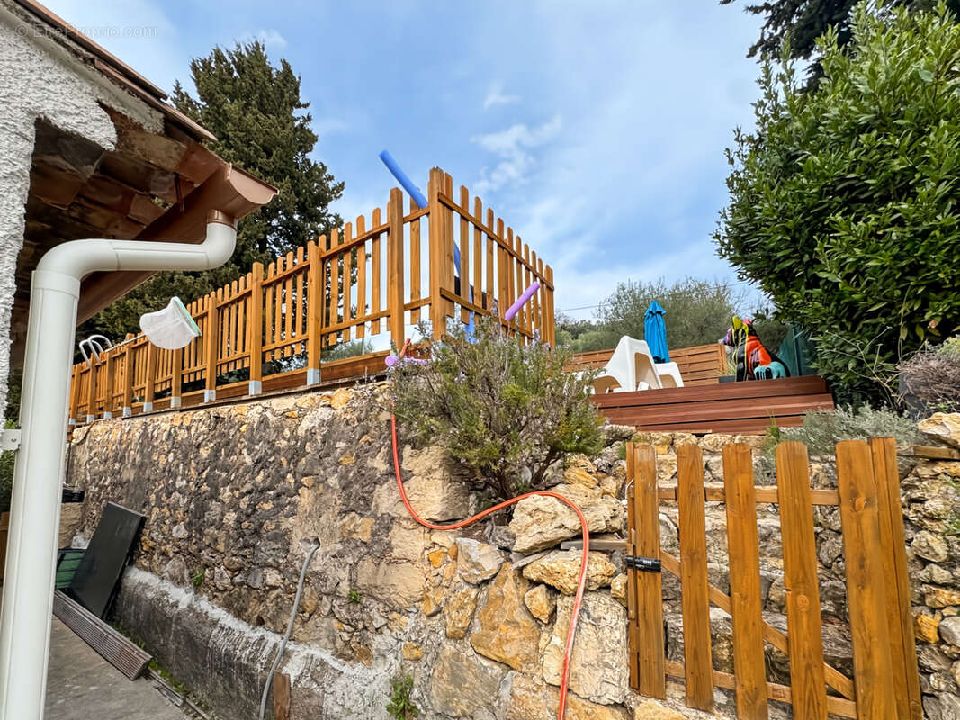 Maison à MONTAUROUX