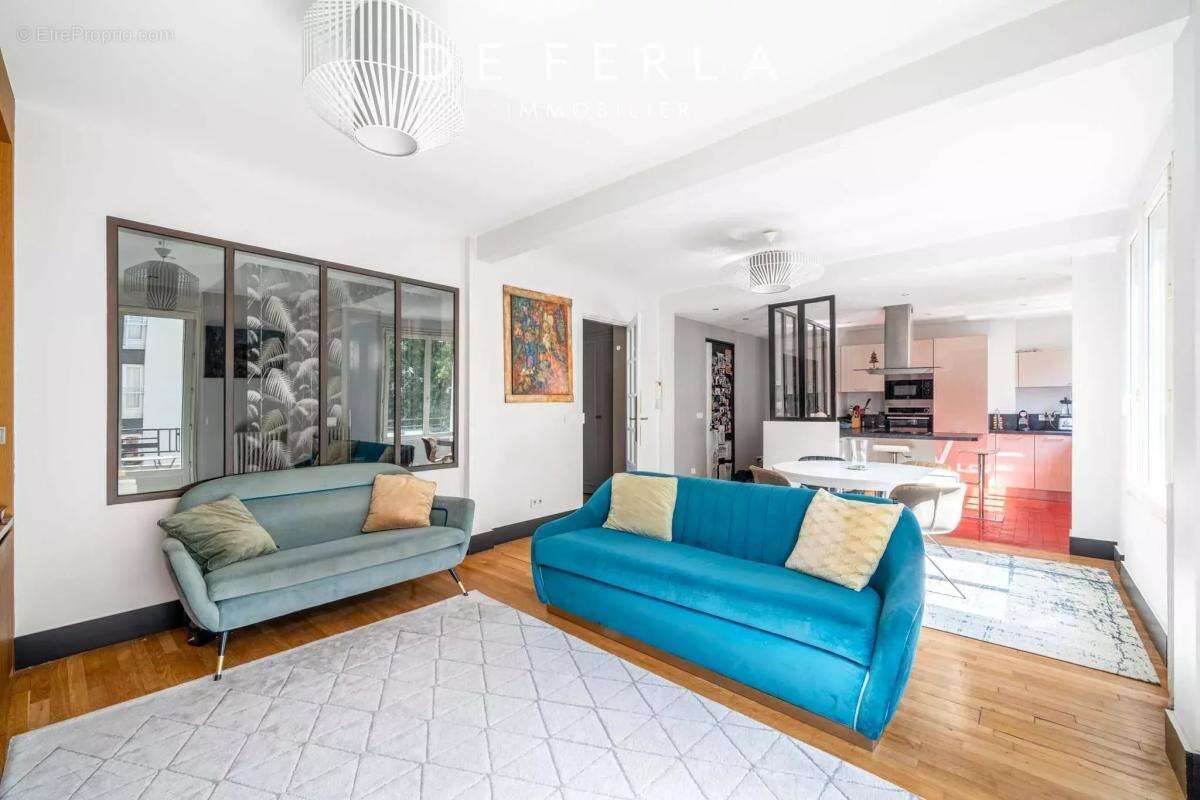 Appartement à PARIS-14E