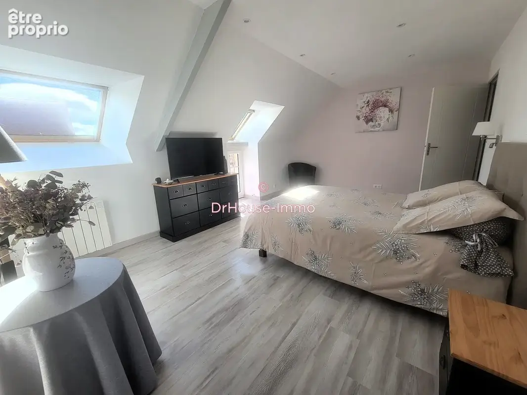 Maison 9 pièces 250 m² à vendre à Hirel (35120) - photo 9