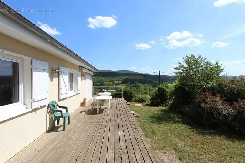 Maison à vendre 5 pièces de 106 m² à SAINTE MARIE SUR OUCHE (21), terrain de 2213 m² arboré - photo 6